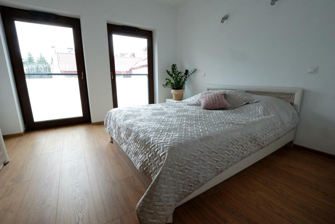 Apartamenty Pod Wieza Przemyśl Esterno foto